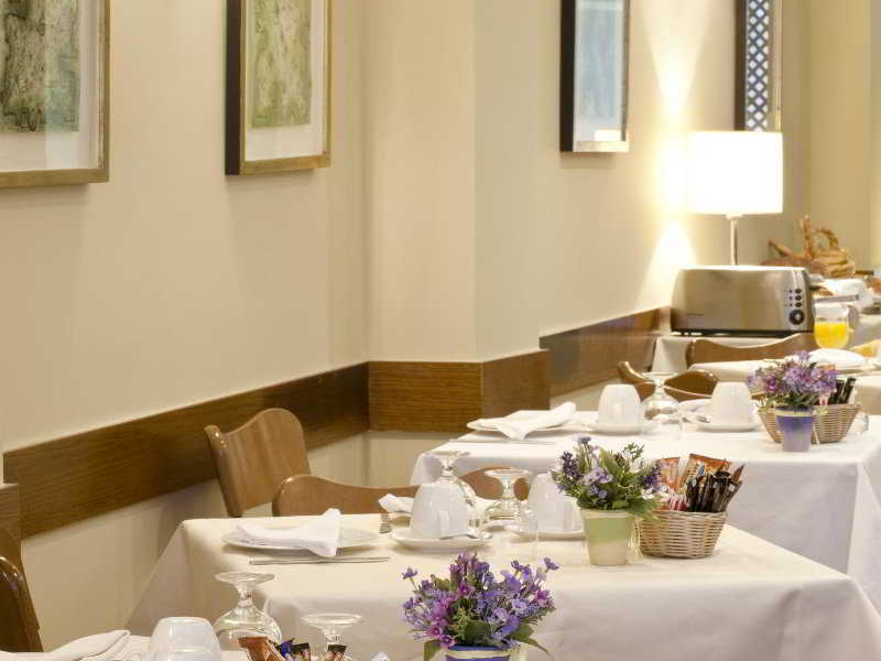 Suites Barrio De Salamanca Madrid Restaurant foto